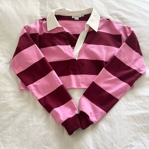 GOOD AMERICAN CROPPED RUGBY SHIRT | SORORITY PINK & TEAM CARDINAL